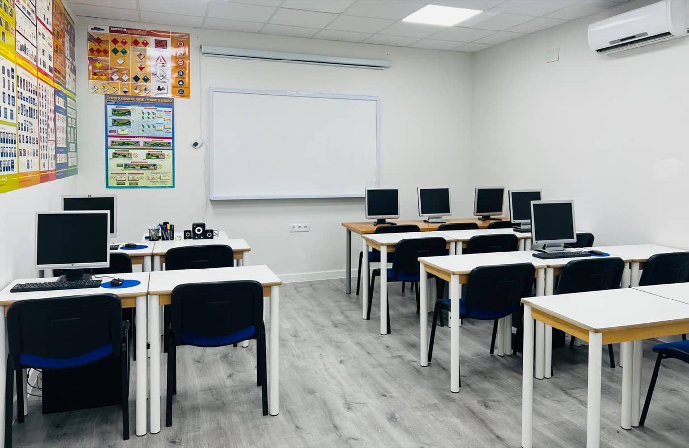Aula de formación de Autoescuela Julio